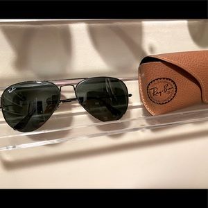 Classic All Black RayBan Aviators